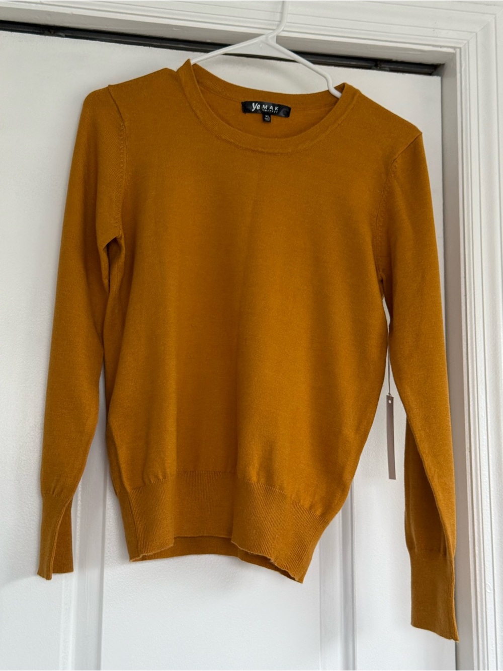 Yo Max Women's Mustard Crewneck Pullover it say xl but Japanese size its Medium